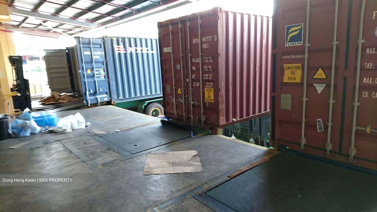 Asia Pacific Breweries (D22), Warehouse #539946261
